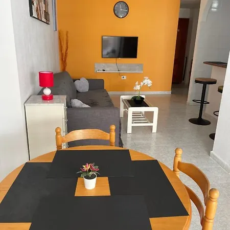 Apartment Monserrat *