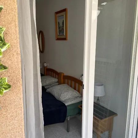 Monserrat Apartment
