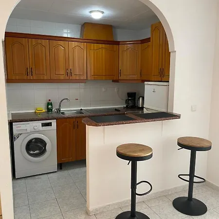 Monserrat アパート トレビエハ